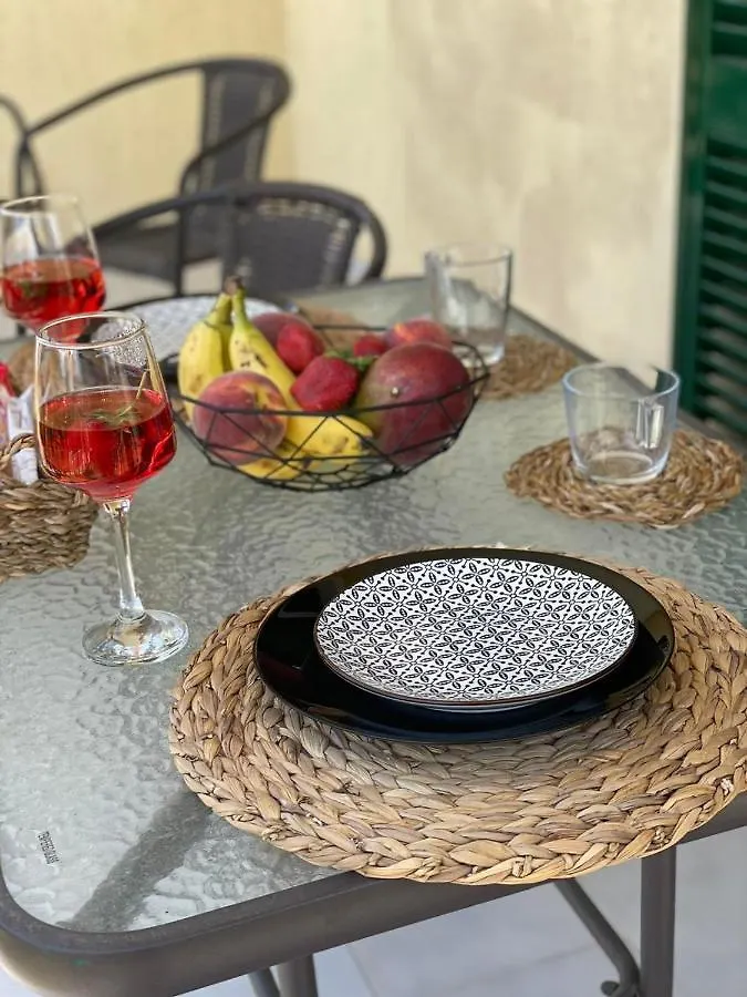 أرغوستولي Lemon Tree Apartments B C
