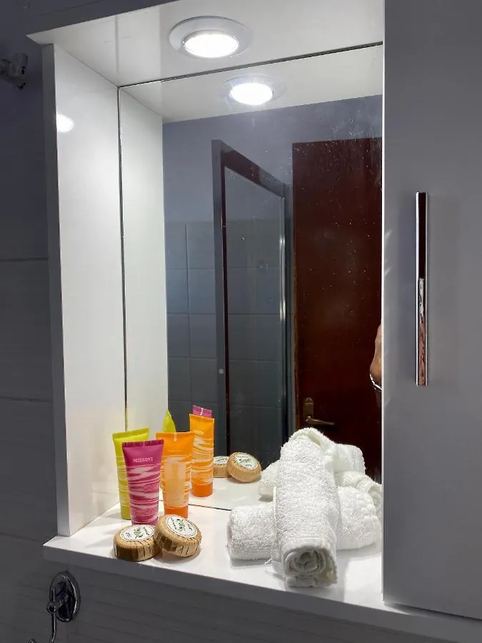 أرغوستولي Lemon Tree Apartments B C